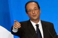 Socialist-candidate-Hollande-news-conference-in-Paris.jpg